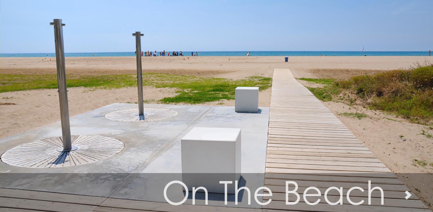 E-Co Shower On The Beach
